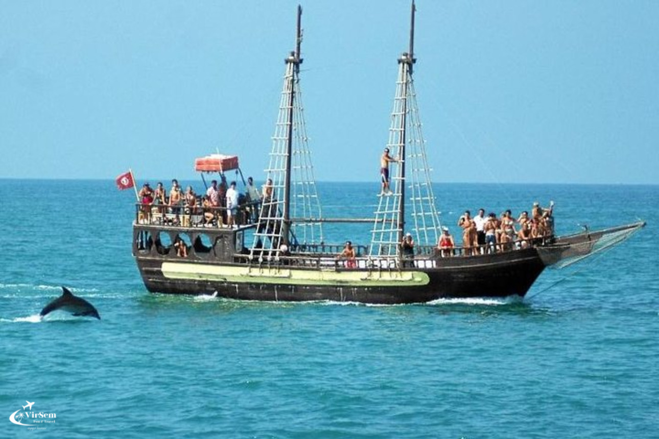 Pirate Boat Excursion: Adventure, Relaxation & a Festive Lunch on Flamingo Island – photo 1